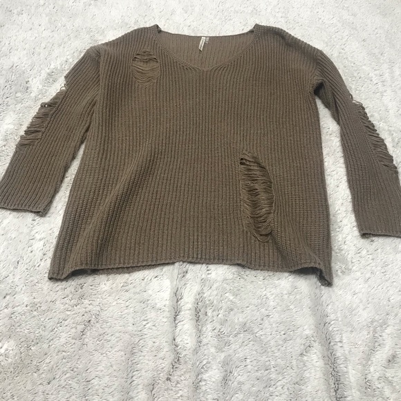 Distressed Sweater - Picture 6 of 7